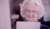 Vogue&#039;s first 100-year-old model (video)