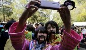 Beatles fans in world record attempt
