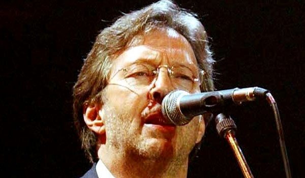 Music lovers enjoy Clapton&#039;s Layla in Sanskrit