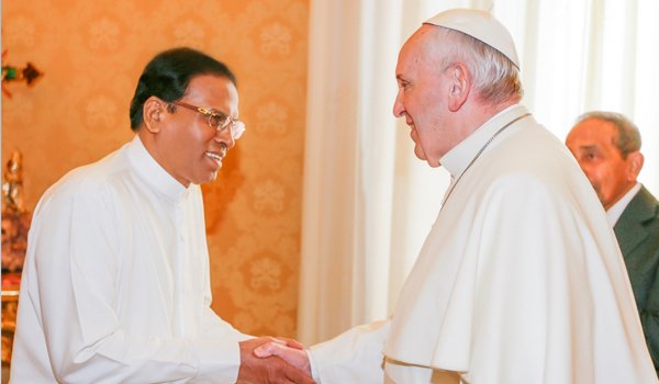 President meets with Pope Francis