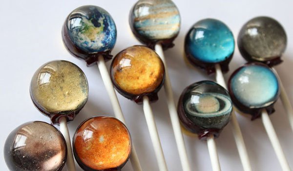 These galaxy sweets are out of this world (Pics)