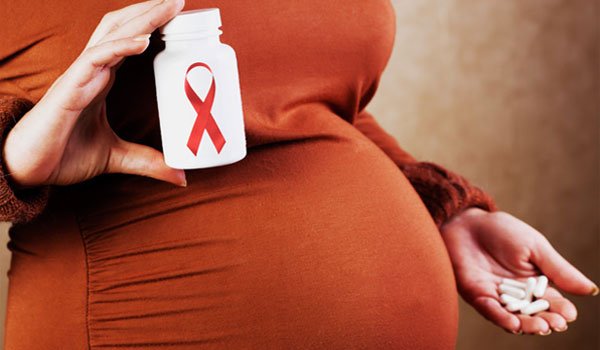 20 expectant mothers in 2015, HIV positive