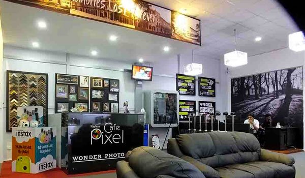 Hayleys relocates Café Pixel wonder photo shop