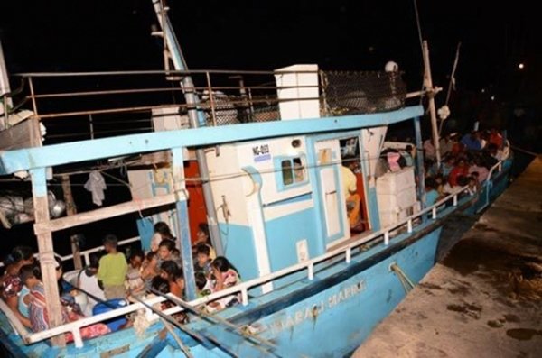 78 Lankans nabbed trying to go to Australia