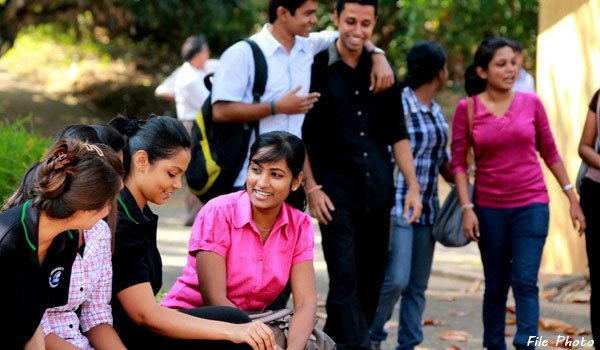 ‘Fee-levying university courses needed’