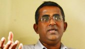 Navy bus flees after crashing into ‘Ravaya’ editor’s vehicle