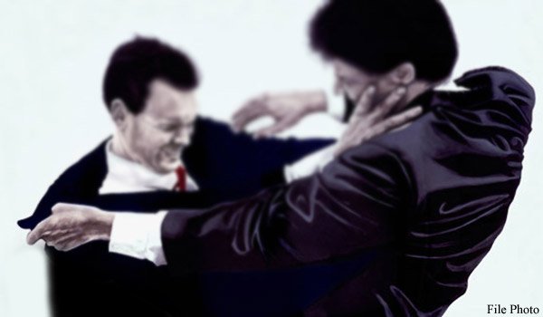 Swarnavahini top man assaults youth