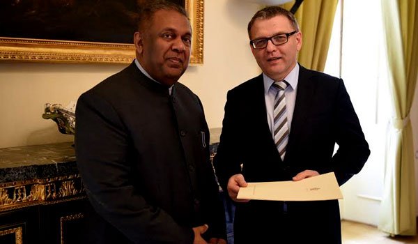 Commitment reaffirmed to advance, consolidate ties with Czech Republic