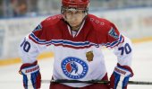 Vladimir Putin stars in gala hockey match