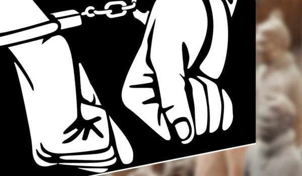 2 Chinese arrested with 3 statues