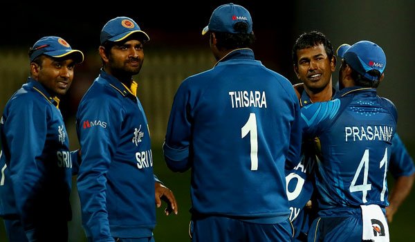 Sanga, Dilshan tons set up big win