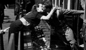 Historic photos of love during wartime