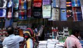 Committee over return of pavement vendors