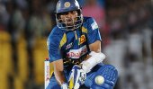 Dilshan teaches Nassar how to &#039;DIlscoop&#039; (video)