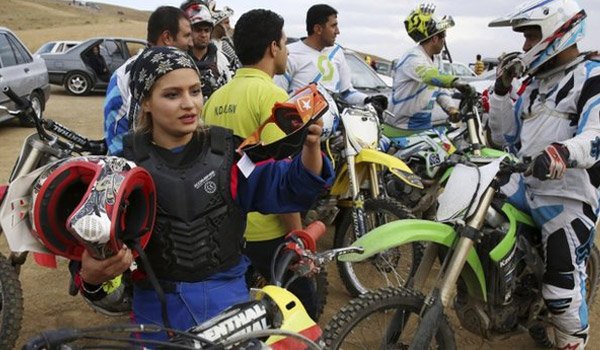 Woman biker rides against Iran&#039;s laws