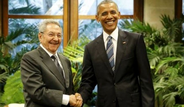 Obama, Castro spar over human rights