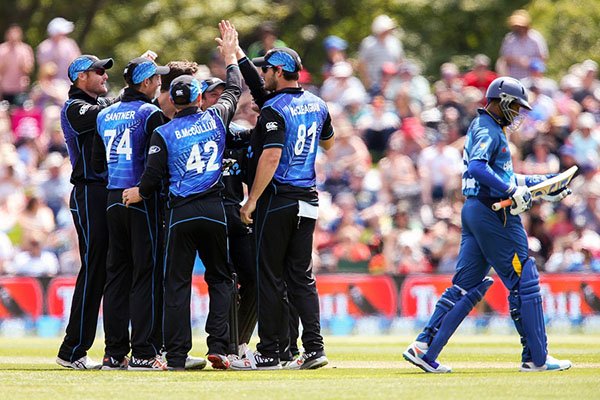Henry, top order hand Sri Lanka drubbing