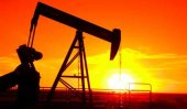 Oil price falls ahead of Opec meeting