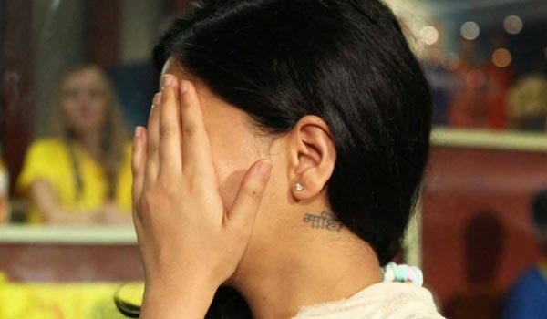Spotted! Sakshi&#039;s adorable &#039;Mahi&#039; tattoo for husband Dhoni