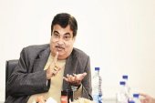 India eyeing bridge or undersea tunnel to link Sri Lanka: Gadkari