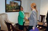 Samantha Power meets Chandrika Kumaratunga