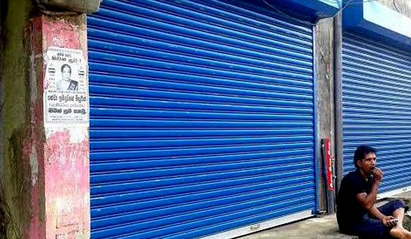 Shop owners protest against VAT (Pics)
