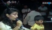 Girl, her brother chant ‘Kavi Bana’ for their mother (video)