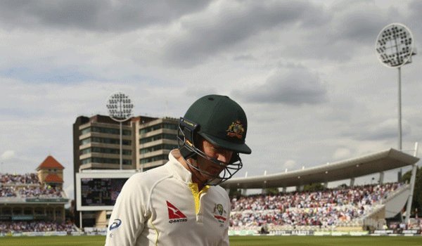 Michael Clarke announces Test retirement after Ashes series defeat