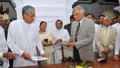 Fonseka to ally with Ranil today